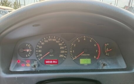 Toyota Avensis III рестайлинг, 1999 год, 220 000 рублей, 15 фотография