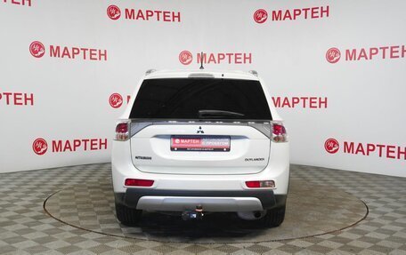 Mitsubishi Outlander III рестайлинг 3, 2014 год, 1 428 000 рублей, 6 фотография