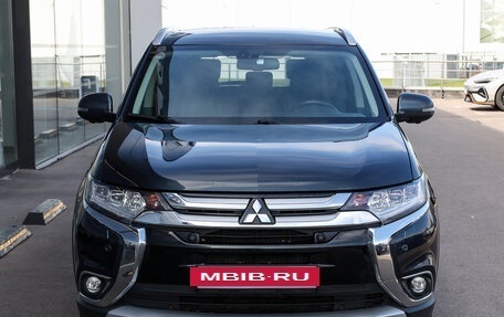 Mitsubishi Outlander III рестайлинг 3, 2018 год, 1 949 000 рублей, 2 фотография