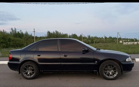 Audi A4, 1997 год, 520 000 рублей, 2 фотография