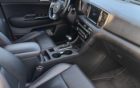 KIA Sportage IV рестайлинг, 2018 год, 2 440 000 рублей, 25 фотография