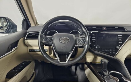 Toyota Camry, 2019 год, 2 689 000 рублей, 9 фотография