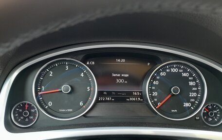 Volkswagen Touareg III, 2012 год, 2 378 000 рублей, 26 фотография