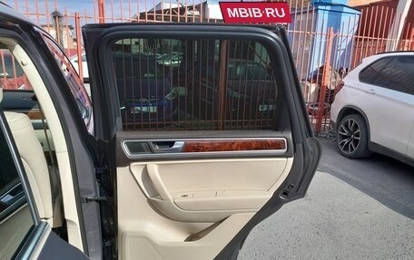 Volkswagen Touareg III, 2012 год, 2 378 000 рублей, 32 фотография