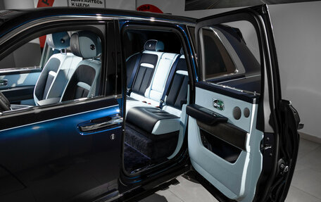 Rolls-Royce Cullinan, 2024 год, 53 990 000 рублей, 17 фотография