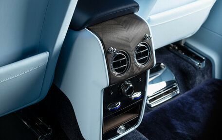 Rolls-Royce Cullinan, 2024 год, 53 990 000 рублей, 28 фотография