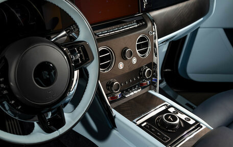 Rolls-Royce Cullinan, 2024 год, 53 990 000 рублей, 34 фотография