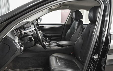 BMW 5 серия, 2019 год, 2 690 000 рублей, 10 фотография