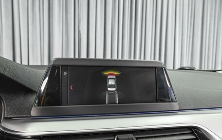 BMW 5 серия, 2019 год, 2 690 000 рублей, 15 фотография