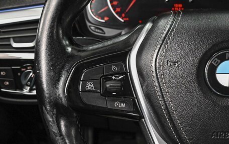 BMW 5 серия, 2019 год, 2 690 000 рублей, 18 фотография