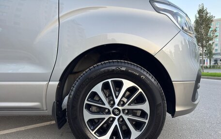 Hyundai Grand Starex Grand Starex I рестайлинг 2, 2020 год, 3 050 000 рублей, 18 фотография