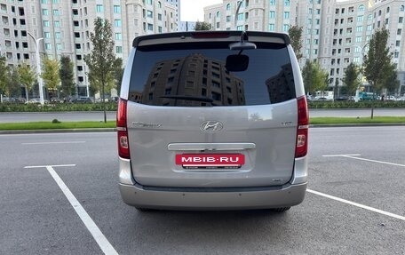 Hyundai Grand Starex Grand Starex I рестайлинг 2, 2020 год, 3 050 000 рублей, 10 фотография