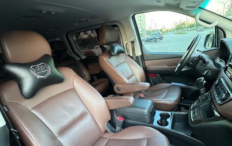 Hyundai Grand Starex Grand Starex I рестайлинг 2, 2020 год, 3 050 000 рублей, 22 фотография