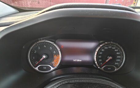 Jeep Renegade I рестайлинг, 2015 год, 1 260 000 рублей, 7 фотография