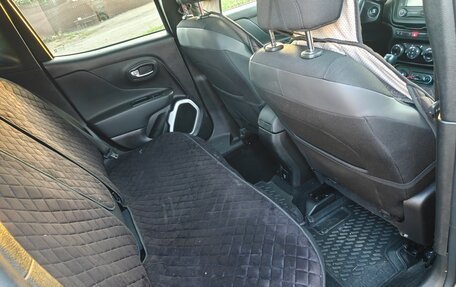 Jeep Renegade I рестайлинг, 2015 год, 1 260 000 рублей, 9 фотография