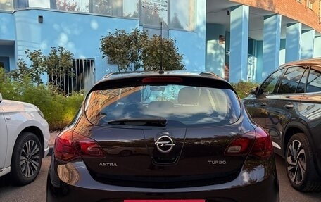 Opel Astra J, 2014 год, 990 000 рублей, 6 фотография