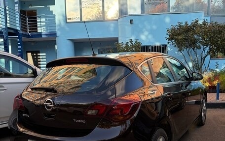 Opel Astra J, 2014 год, 990 000 рублей, 5 фотография