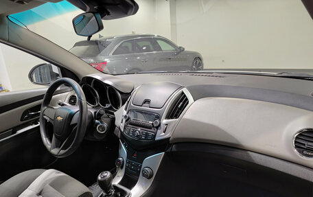 Chevrolet Cruze II, 2015 год, 695 000 рублей, 15 фотография