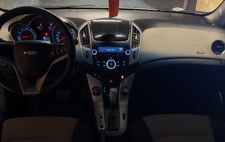 Chevrolet Cruze II, 2013 год, 690 000 рублей, 5 фотография