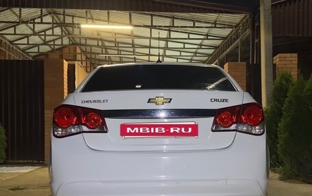 Chevrolet Cruze II, 2013 год, 690 000 рублей, 3 фотография