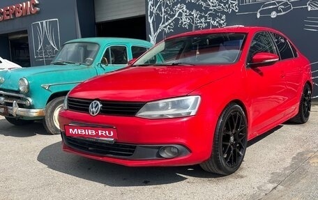 Volkswagen Jetta VI, 2012 год, 900 000 рублей, 2 фотография