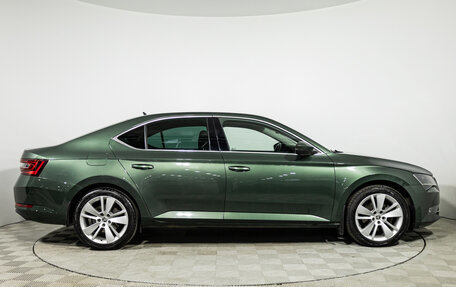 Skoda Superb III рестайлинг, 2018 год, 2 079 585 рублей, 4 фотография