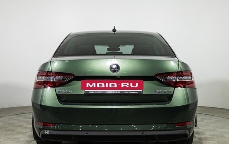 Skoda Superb III рестайлинг, 2018 год, 2 079 585 рублей, 6 фотография