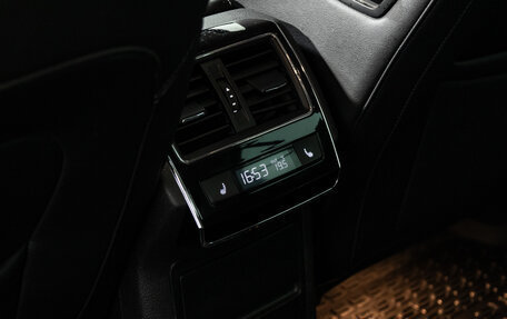 Skoda Superb III рестайлинг, 2018 год, 2 079 585 рублей, 22 фотография