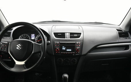 Suzuki Swift IV, 2011 год, 860 000 рублей, 5 фотография