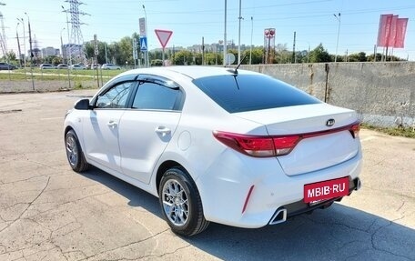 KIA Rio IV, 2021 год, 1 590 000 рублей, 4 фотография