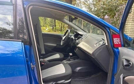SEAT Ibiza IV рестайлинг 2, 2012 год, 740 000 рублей, 15 фотография