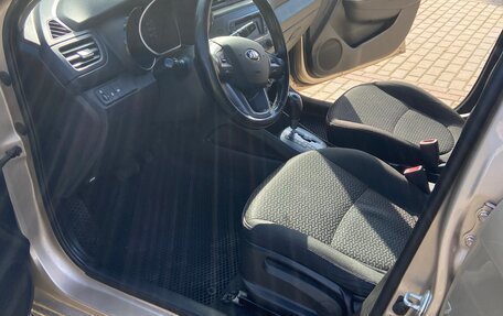 KIA Rio III рестайлинг, 2013 год, 750 000 рублей, 20 фотография