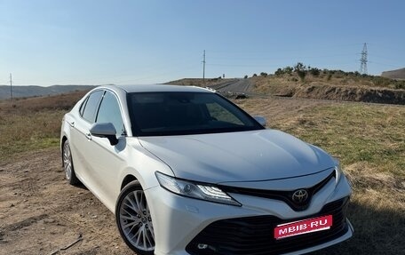 Toyota Camry, 2020 год, 2 490 000 рублей, 1 фотография