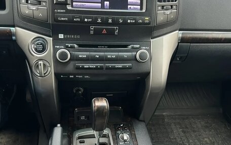 Toyota Land Cruiser 200, 2010 год, 2 350 000 рублей, 10 фотография