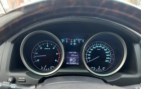 Toyota Land Cruiser 200, 2010 год, 2 350 000 рублей, 12 фотография
