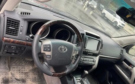 Toyota Land Cruiser 200, 2010 год, 2 350 000 рублей, 9 фотография