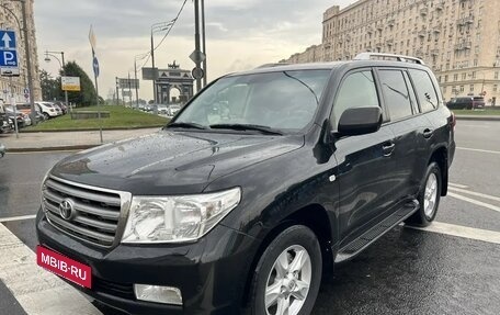 Toyota Land Cruiser 200, 2010 год, 2 350 000 рублей, 2 фотография