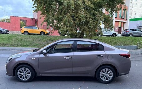 KIA Rio IV, 2018 год, 1 390 000 рублей, 4 фотография