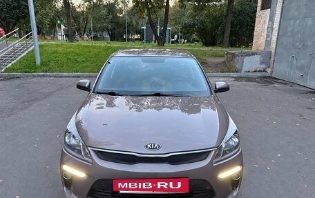 KIA Rio IV, 2018 год, 1 390 000 рублей, 2 фотография