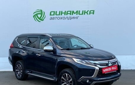 Mitsubishi Pajero Sport III рестайлинг, 2018 год, 3 050 000 рублей, 3 фотография