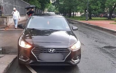 Hyundai Solaris II рестайлинг, 2019 год, 800 000 рублей, 1 фотография