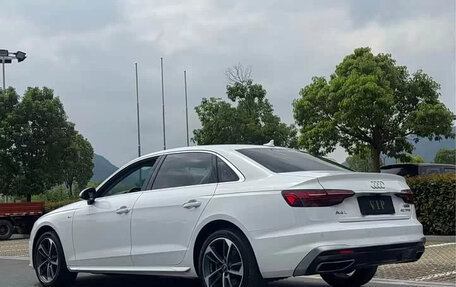 Audi A4, 2022 год, 2 000 000 рублей, 4 фотография