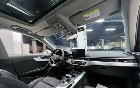 Audi A4, 2022 год, 2 300 000 рублей, 8 фотография