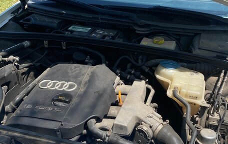 Audi A4, 2003 год, 500 000 рублей, 6 фотография