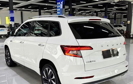 Skoda Karoq I, 2023 год, 1 750 000 рублей, 4 фотография