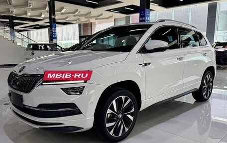 Skoda Karoq I, 2023 год, 1 750 000 рублей, 3 фотография