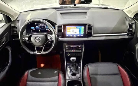 Skoda Karoq I, 2023 год, 1 750 000 рублей, 8 фотография