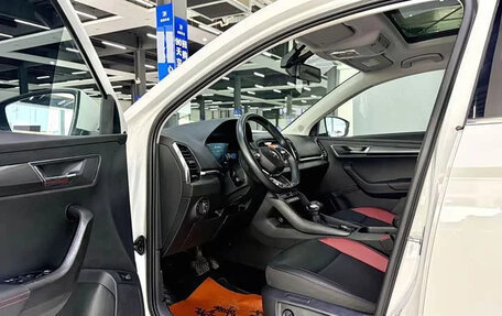 Skoda Karoq I, 2023 год, 1 750 000 рублей, 7 фотография