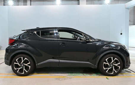 Toyota C-HR I рестайлинг, 2020 год, 1 760 000 рублей, 4 фотография
