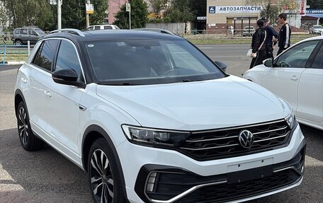 Volkswagen T-Roc R I, 2022 год, 1 990 000 рублей, 6 фотография